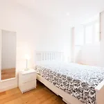 Liberdade Great With Ac Garage * Lisboa