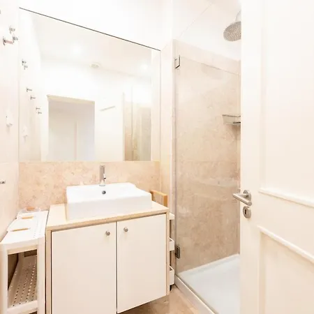 Appartement Liberdade Great With Ac Garage