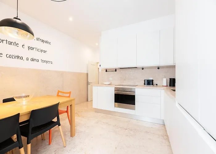 Liberdade Great With Ac Garage Lisboa