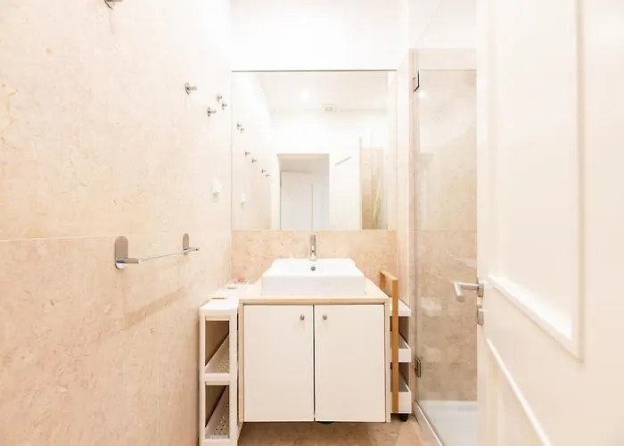 Liberdade Great With Ac Garage Διαμέρισμα *