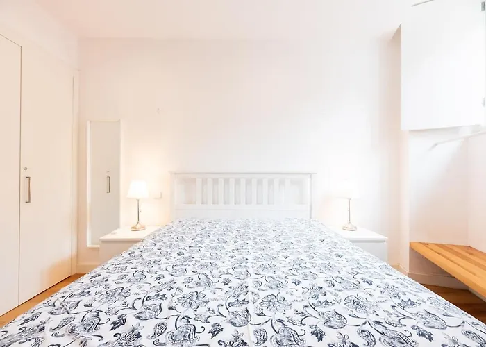 Liberdade Great With Ac Garage Διαμέρισμα Lisboa