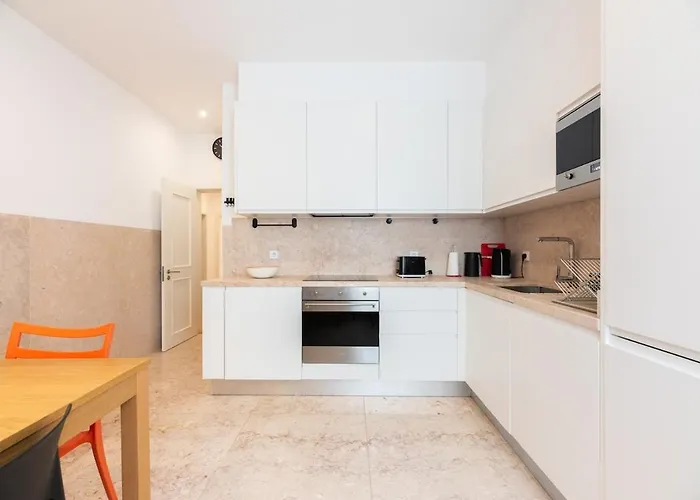 Liberdade Great With Ac Garage Lisboa