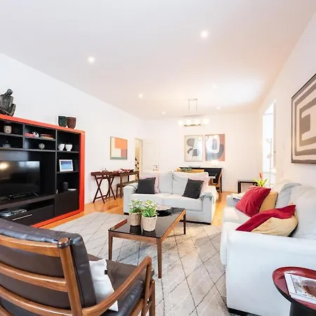Appartamento Liberdade Great With Ac Garage Lisbona