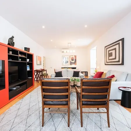 Liberdade Great With Ac Garage Lissabon