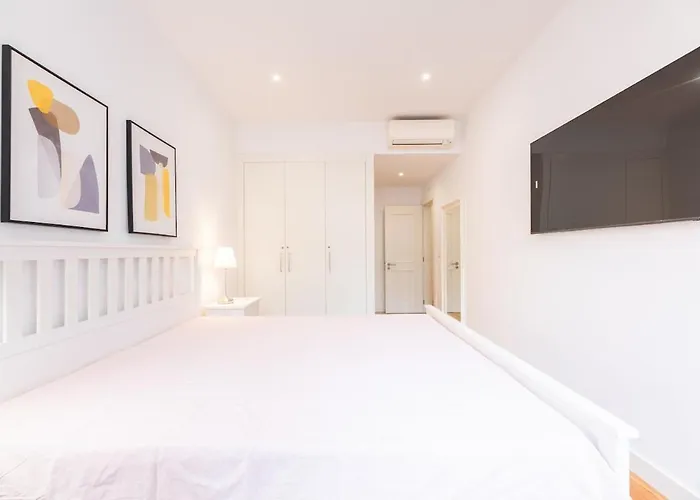 Liberdade Great With Ac Garage Appartement *